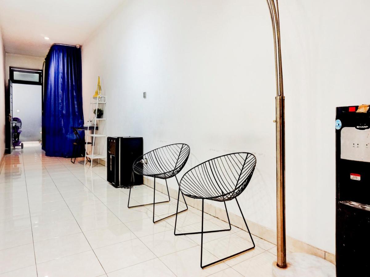 Oyo 90438 Mampang 34 Residence 雅加达 外观 照片
