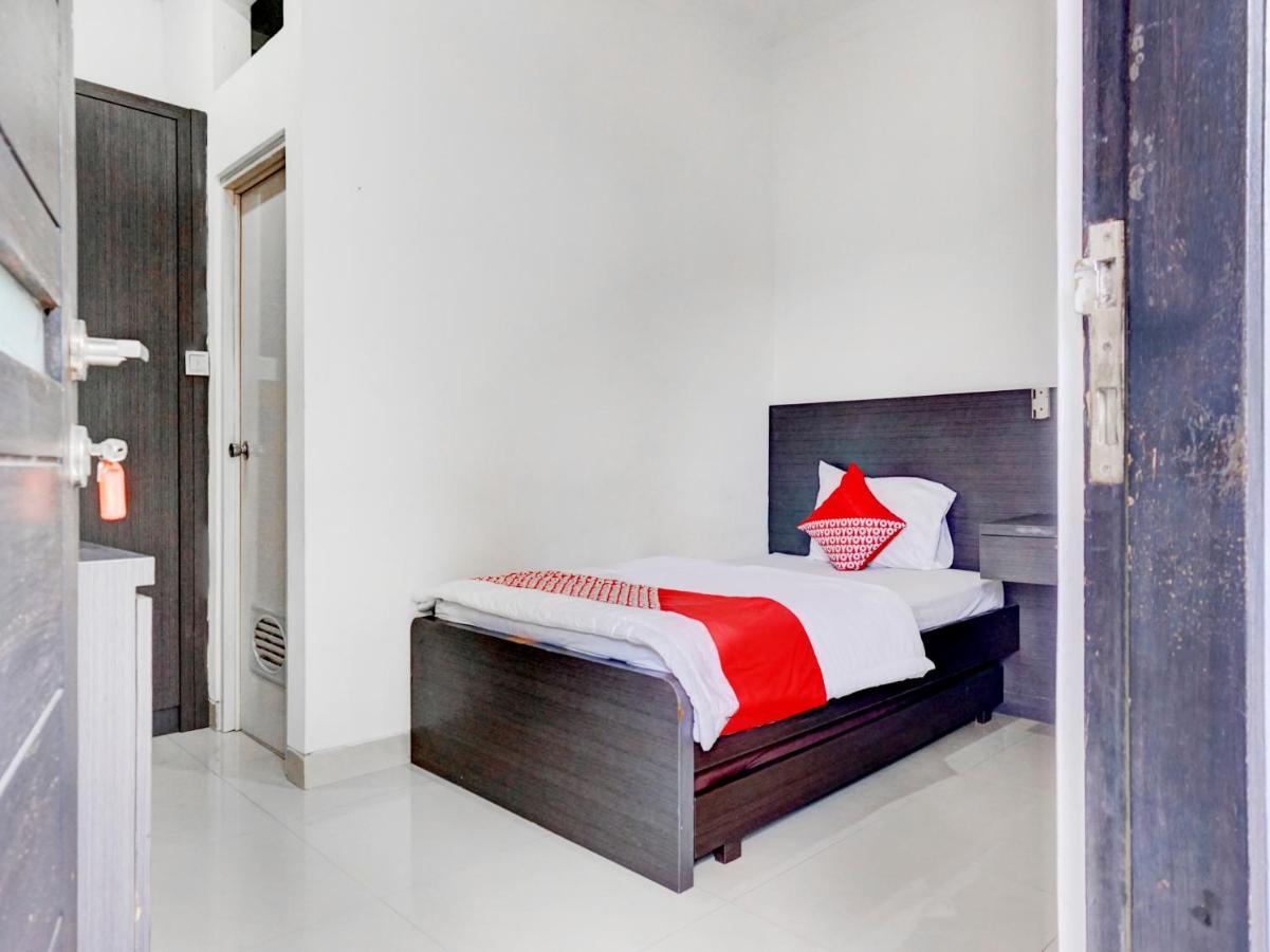 Oyo 90438 Mampang 34 Residence 雅加达 外观 照片