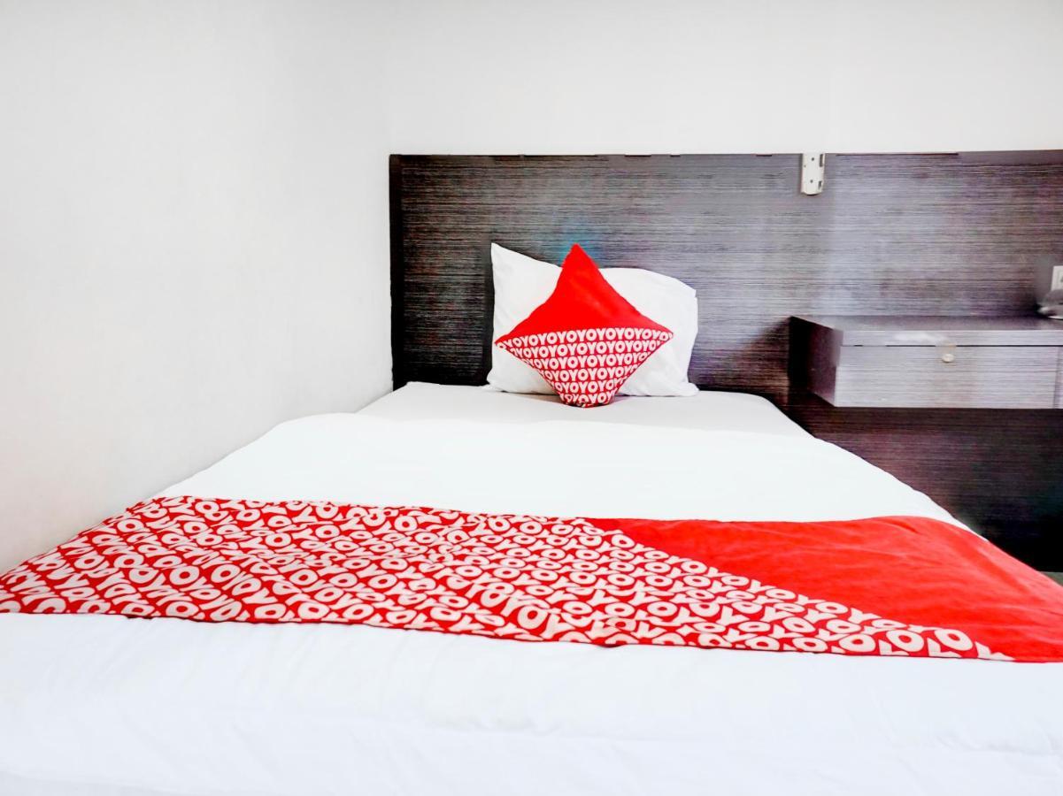 Oyo 90438 Mampang 34 Residence 雅加达 外观 照片