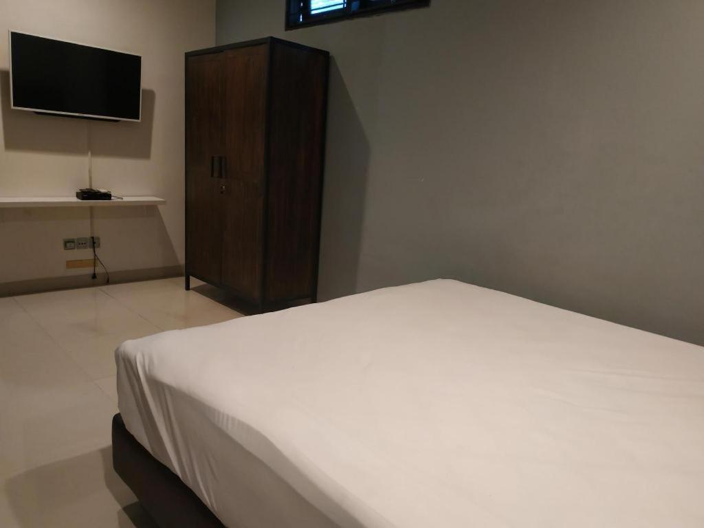 Oyo 90438 Mampang 34 Residence 雅加达 外观 照片